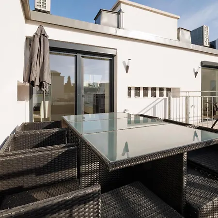 Symphony Apartments 40 - Modern Loft With Terrace And Grill In Central Location Wenen Buitenkant foto